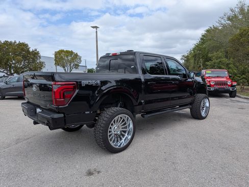 Used 2025 Ford F150 Lariat w/ Equipment Group 501A Mid image 4