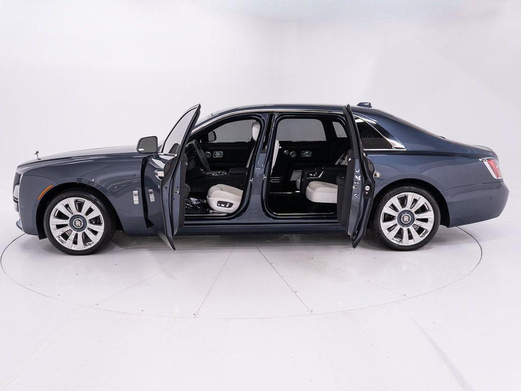 Certified 2023 Rolls-Royce Ghost Extended Wheelbase w/ Ghost Package AWD/4WD image 9