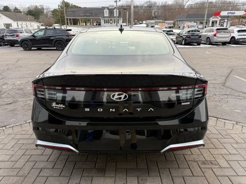 Used 2024 Hyundai Sonata Limited image 10