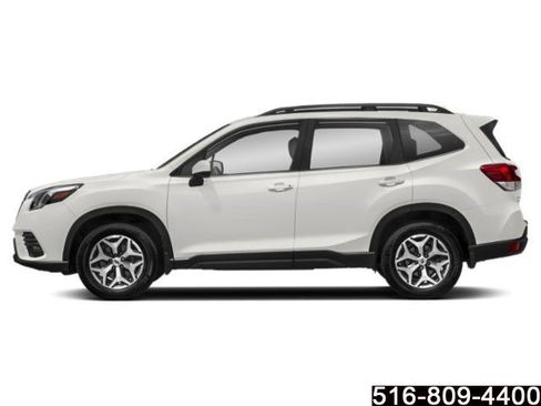 Used 2023 Subaru Forester Premium image 7