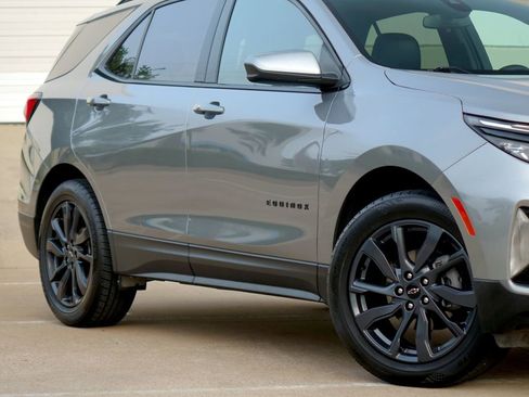 Used 2024 Chevrolet Equinox RS FWD image 19