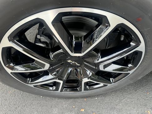 New 2026 Chevrolet Tahoe RST image 9