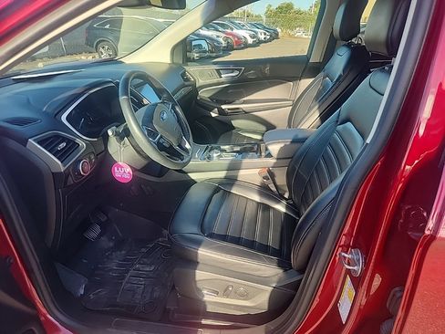 Used 2019 Ford Edge SEL w/ Equipment Group 201A FWD image 19