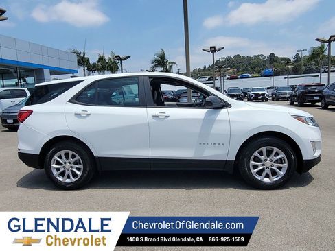 Certified 2020 Chevrolet Equinox LS w/ LPO, Floor Liner Package FWD image 11