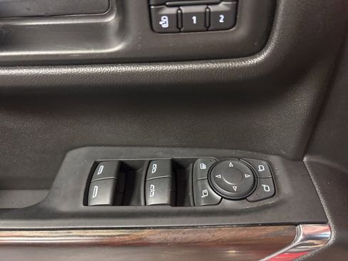 Used 2022 GMC Sierra 1500 SLT w/ SLT Premium Package AWD/4WD image 25