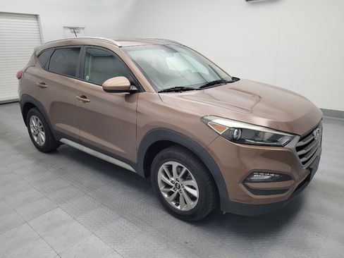 Used 2017 Hyundai Tucson SE w/ SE Popular Package 02 AWD/4WD image 11