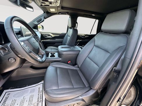 Used 2023 Chevrolet Tahoe Z71 w/ Luxury Package AWD/4WD image 23