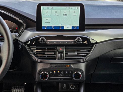 Used 2025 Ford Escape Active image 18