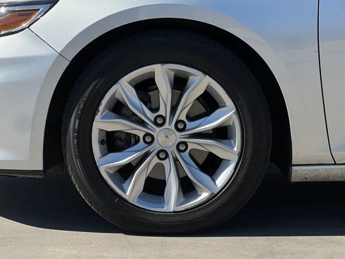 Used 2021 Chevrolet Malibu LT FWD image 12