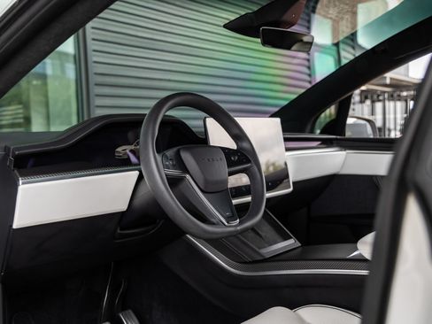 Used 2023 Tesla Model X Plaid AWD/4WD image 24