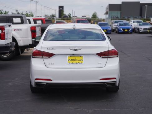 Used 2017 Genesis G80 3.8 RWD image 7