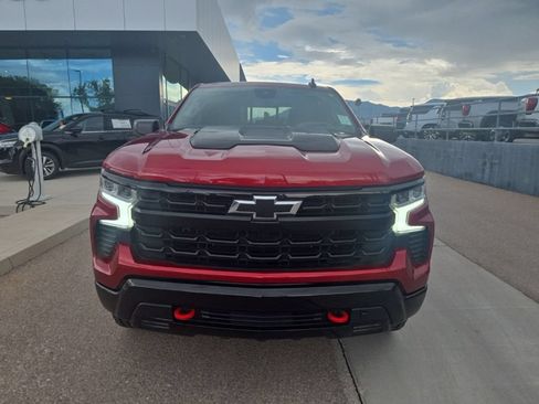 Used 2024 Chevrolet Silverado 1500 LT Trail Boss w/ Convenience Package II AWD/4WD image 2