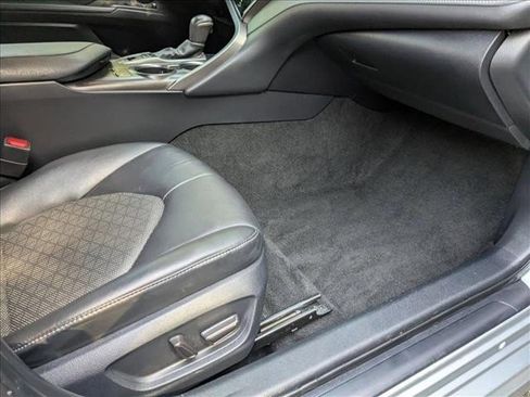 Used 2023 Toyota Camry XSE image 15