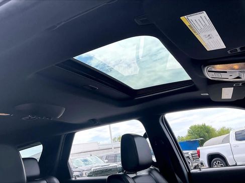 Used 2022 Dodge Durango GT RWD image 14