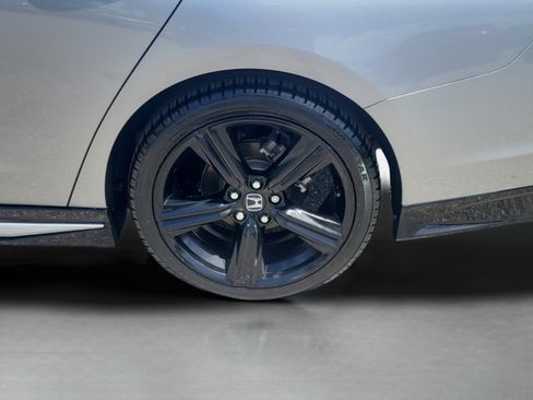 Used 2023 Honda Accord EX image 30
