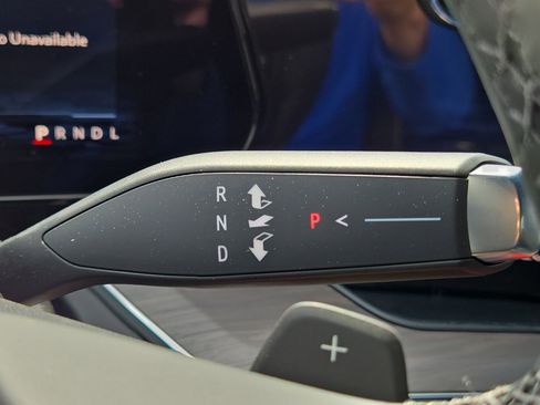 New 2026 Chevrolet Suburban Premier w/ Sun And Tow Package AWD/4WD image 18