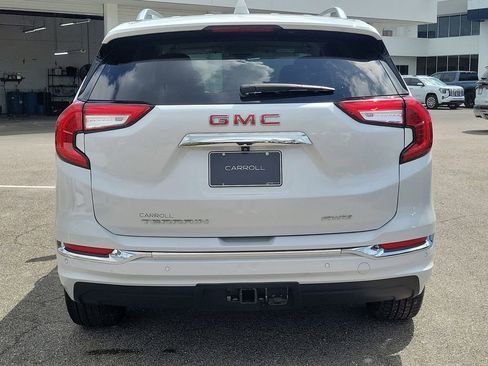 Used 2023 GMC Terrain Denali w/ Denali Premium Package image 5