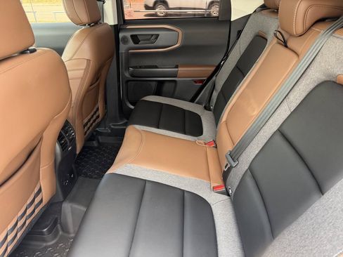 Used 2024 Ford Bronco Sport Outer Banks w/ Tech Package AWD/4WD image 9