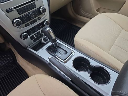 Used 2010 Mercury Milan image 24