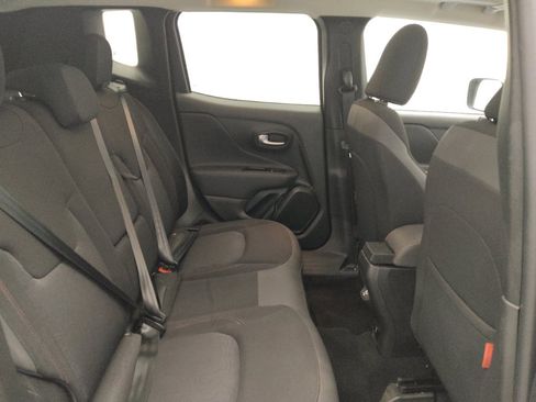 Used 2020 Jeep Renegade Trailhawk w/ UConnect 8.4 Nav Group AWD/4WD image 19