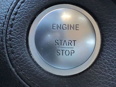 Used 2018 Mercedes-Benz GLE 43 AMG 4MATIC w/ Night Package image 35