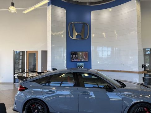 Used 2021 Ford Mustang Premium image 29