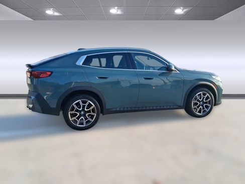 Used 2025 BMW X2 xDrive28i w/ Premium Package image 8
