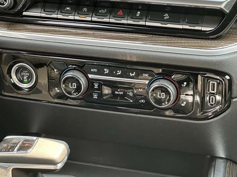 Used 2023 Chevrolet Silverado 1500 RST image 18