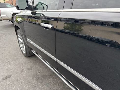 Used 2018 Cadillac Escalade Platinum AWD/4WD image 35