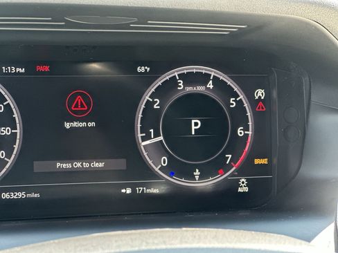 Used 2020 Land Rover Discovery Sport SE R-Dynamic AWD/4WD image 18