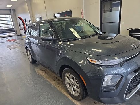 Used 2020 Kia Soul S FWD image 1