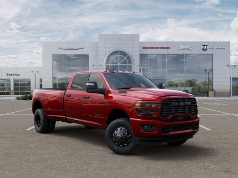 New 2026 RAM 3500 Big Horn AWD/4WD image 5