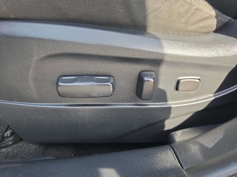 Used 2015 Kia Sportage EX image 18