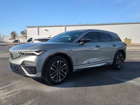 Used 2024 Acura ZDX A-Spec image 8