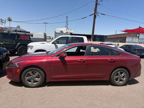 Used 2021 Kia K5 LXS FWD image 4