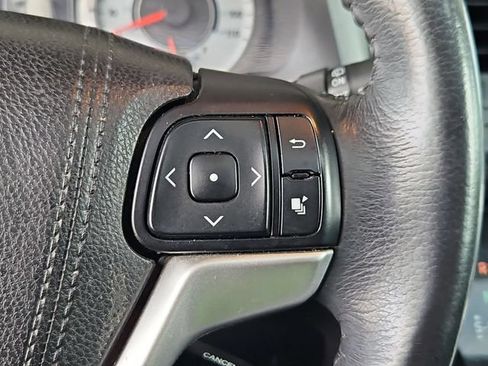 Used 2017 Toyota Sienna SE Premium FWD image 14
