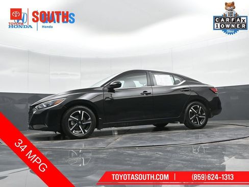 Used 2025 Nissan Sentra SV FWD image 42