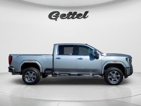 Used 2025 GMC Sierra 3500 SLT w/ SLT Premium Package image 3