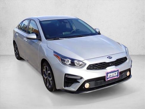 Used 2019 Kia Forte LXS image 6