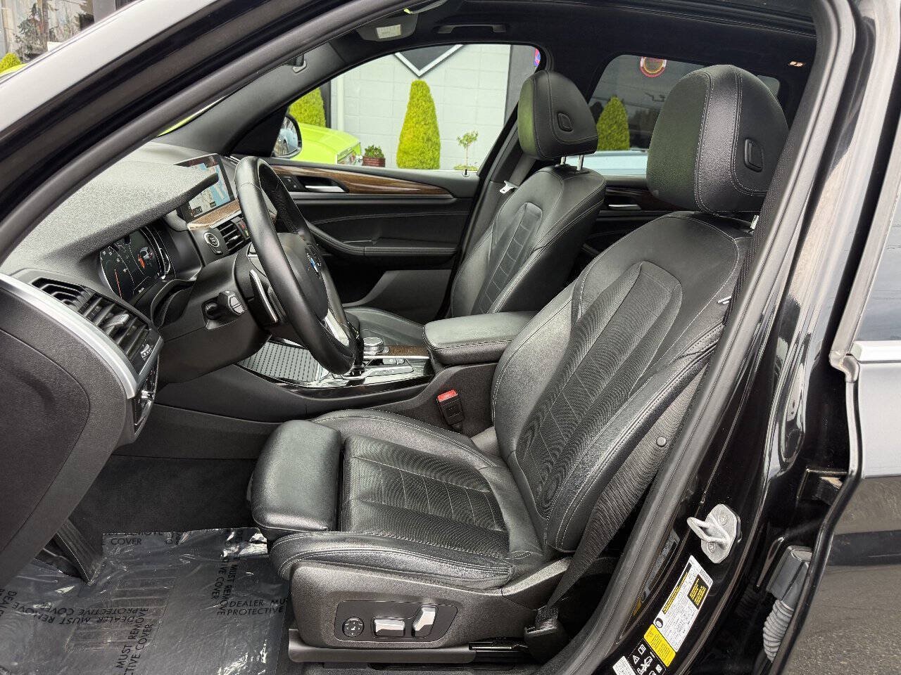 Used 2018 BMW X3 xDrive30i w/ Executive Package AWD/4WD image 13