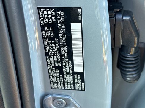 New 2026 Volvo EX30 Plus w/ Protection Package Premier image 26