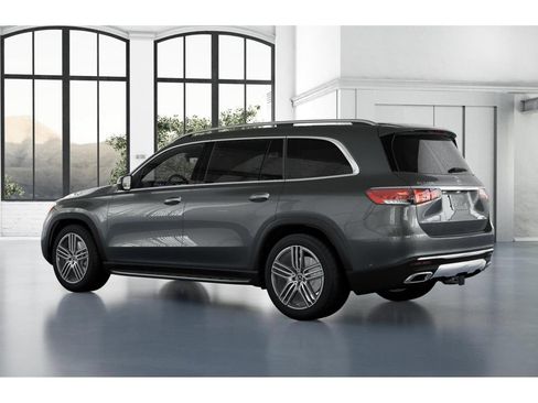Certified 2026 Mercedes-Benz GLS 450 4MATIC image 30