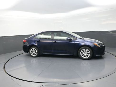 Used 2024 Toyota Corolla LE image 21