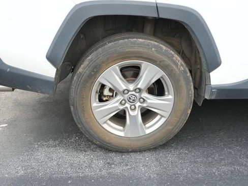 Used 2023 Toyota RAV4 XLE FWD image 8