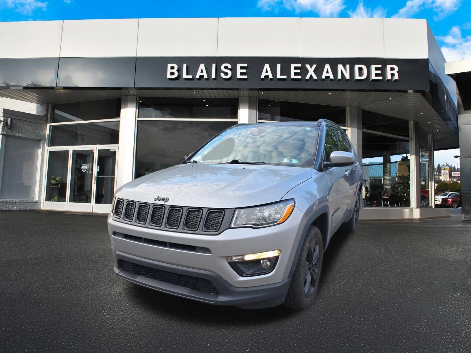 Used 2018 Jeep Compass Latitude w/ Popular Equipment Group AWD/4WD image 7