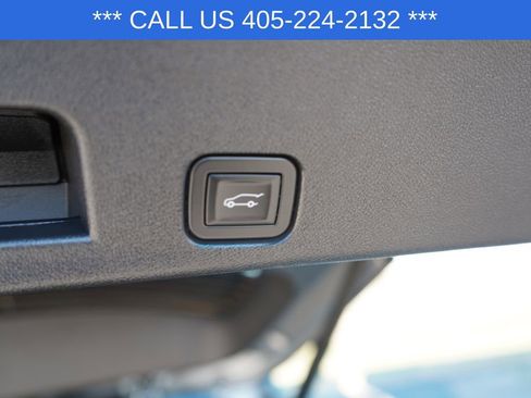 Used 2025 Buick Enclave Preferred image 29