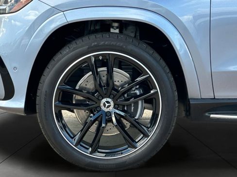 New 2025 Mercedes-Benz GLS 580 4MATIC image 3