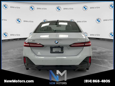 Certified 2024 BMW 540i xDrive w/ Premium Package AWD/4WD image 3