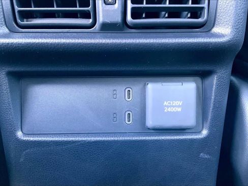 Used 2025 Toyota 4Runner Limited image 34