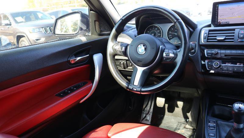 Used 2015 BMW M235i Convertible RWD image 25